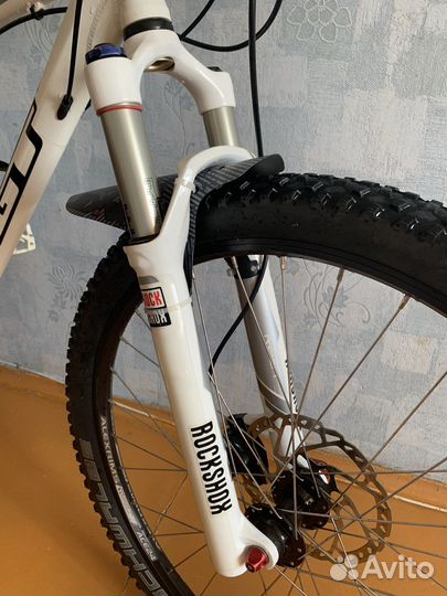 Велосипед горный GT