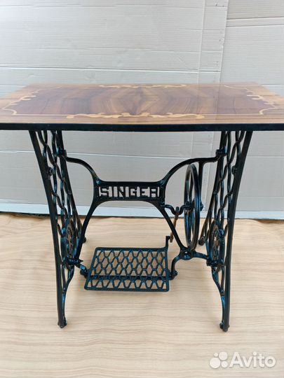 Стол на станине Зингер