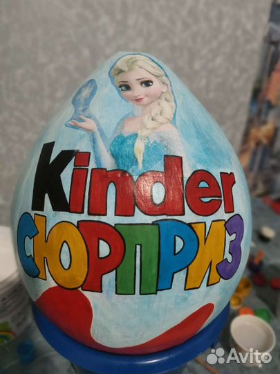 Большой киндер сюрприз