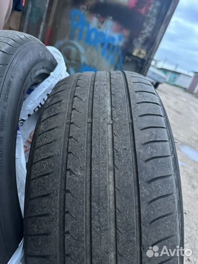 Goodyear EfficientGrip 235/55 R17 99Y