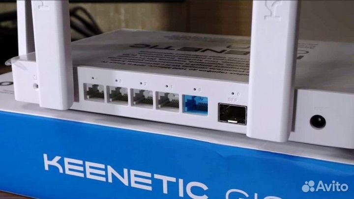 Роутер машрутизатор Keenetic Giga KN-1010
