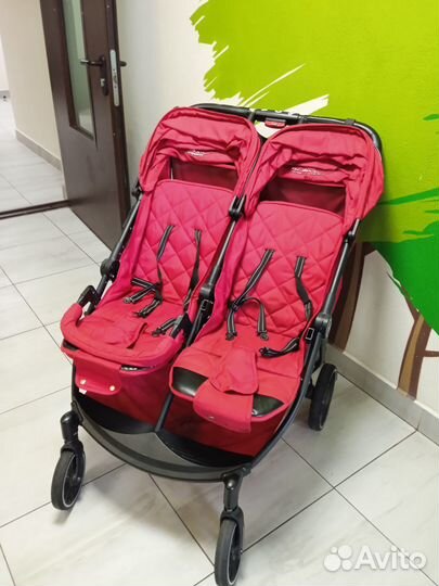 Коляска для двойни, погодок