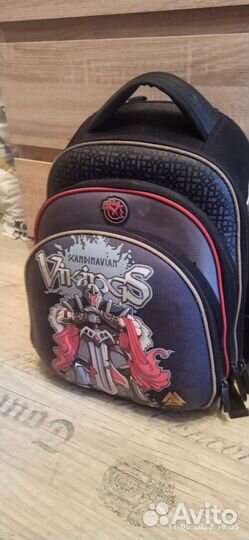 Школьный ранец