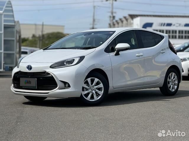 Toyota aqua 2023 на белом фоне. Аква 2023. Toyota aqua 2016. Toyota aqua 2022. Тойота аква гибрид 2017.