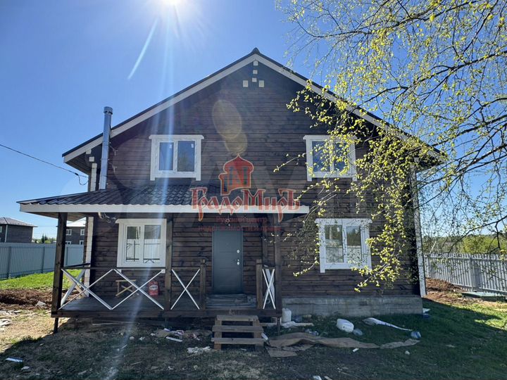 Дом 212 м² на участке 12 сот.