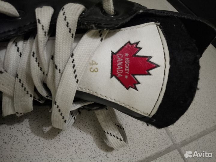 Коньки хоккейные Canada 3000.Размер 43