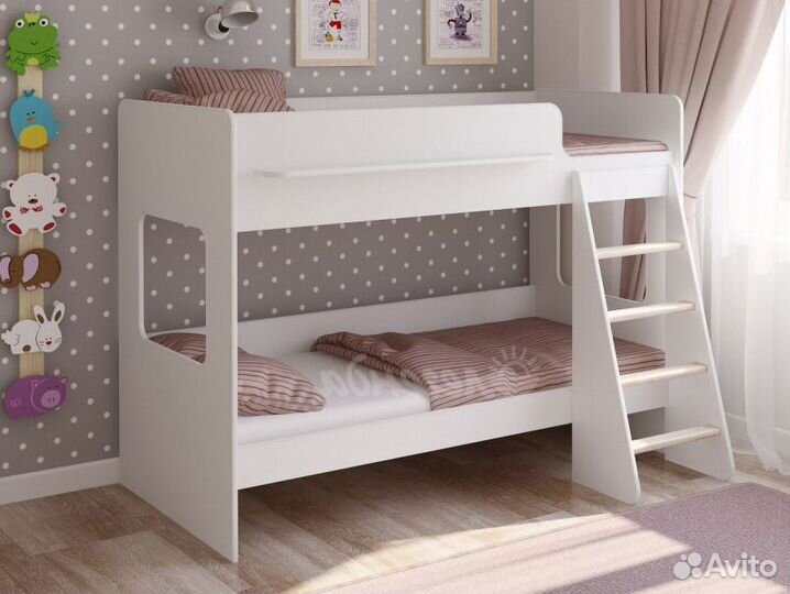 Двухъярусная кровать белая