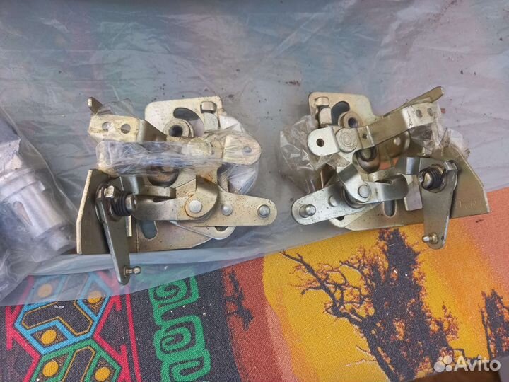 Механизм замка на газ