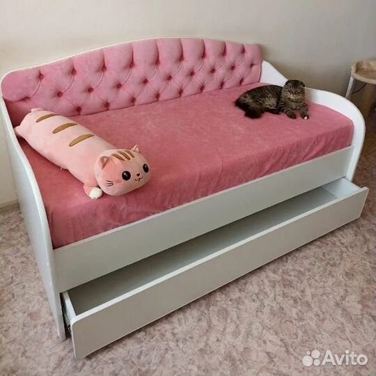 Кроватка детская с каретной стяжкой Новая