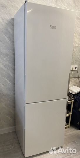 Холодильник hotpoint ariston бу