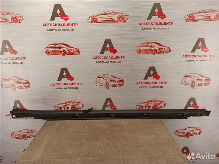 Накладка порога кузова - наружная облицовка правая