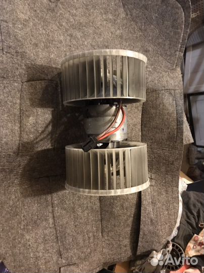 Электровентилятор отопителя BMW X3, кузов E83
