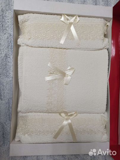 Скатерть, Махровые полотенца новые