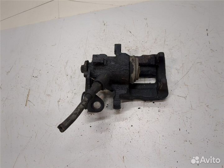 Суппорт Audi A4 (B5), 1995