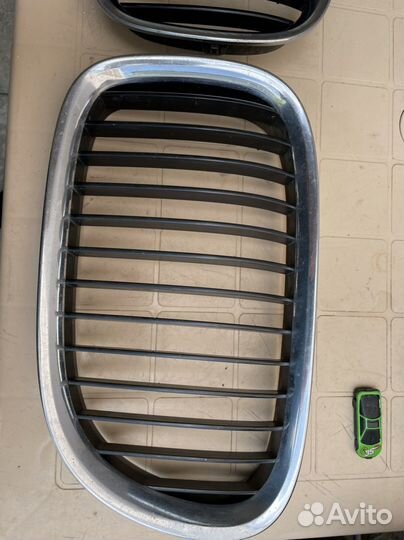 Решетка радиатора бмв ф01