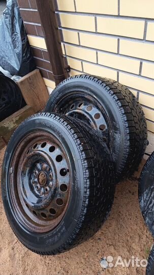 Yokohama SD05 205/60 R16