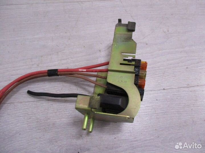 Блок предохранителей Citroen Xantia 1.8 2001