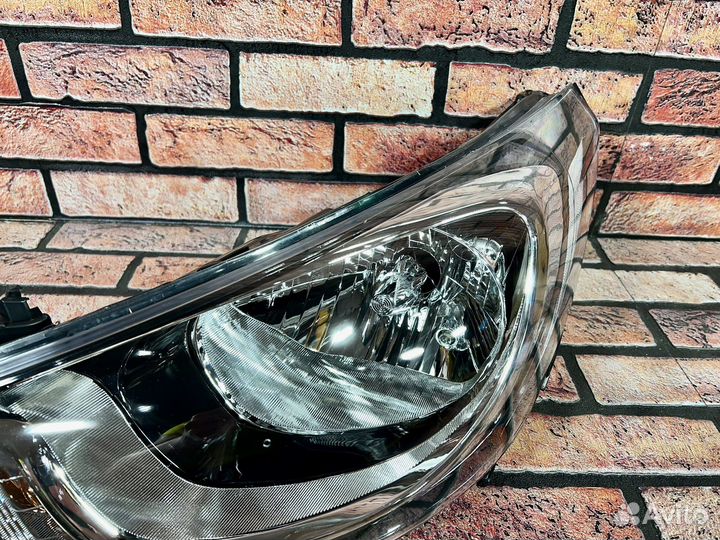 Фары новые на Hyundai Solaris 1 2010-2015 года