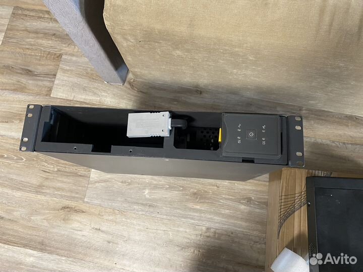 Бесперебойник sc 1000