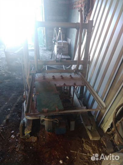 Станок для изготовления керамзитоблоков
