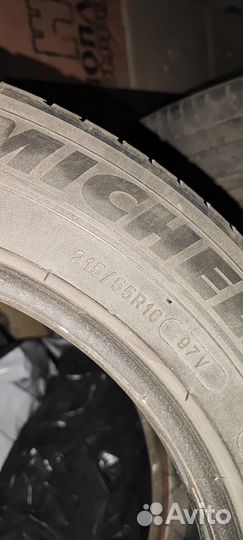 Michelin X-Ice North 215/55 R16