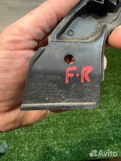 Защита крыла передняя правая Lexus Ux200 mzaa10