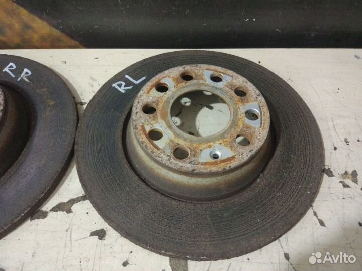 Тормозной диск задний Volkswagen Passat Variant B6