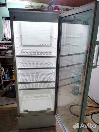 Холодильник Бирюса