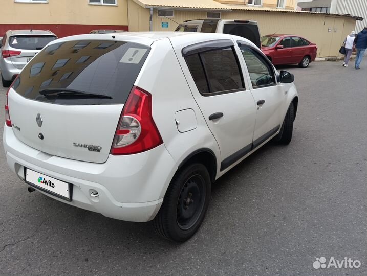 Renault Sandero 1.6 AT, 2011, 143 000 км