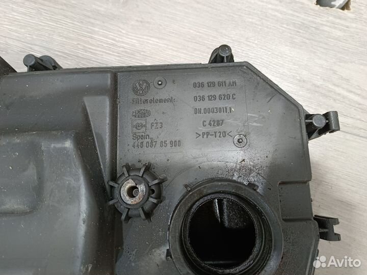 Корпус воздушного фильтра 1,4 AKQ Golf 4