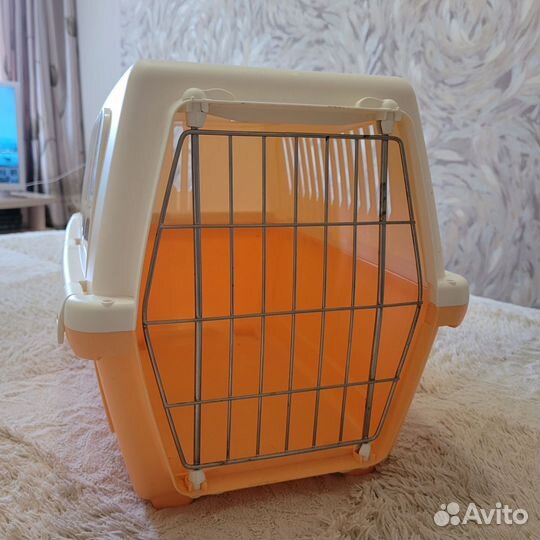Переноска для кошек пластиковая