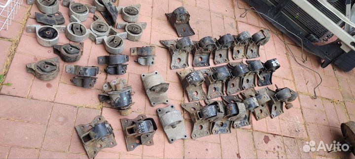 Подушка кпп nissan almera n16