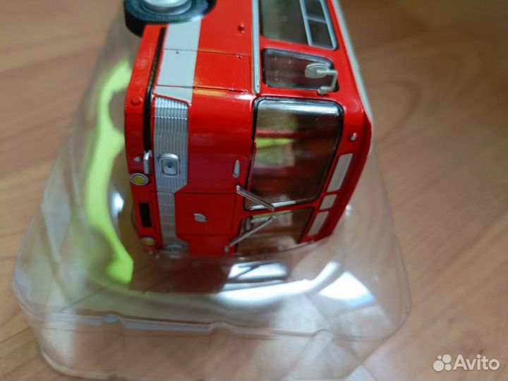 Модель автобуса лиаз 677э 1/43