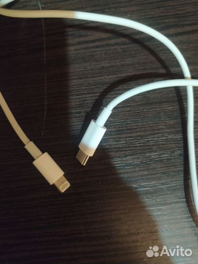 Зарядка на iPhone