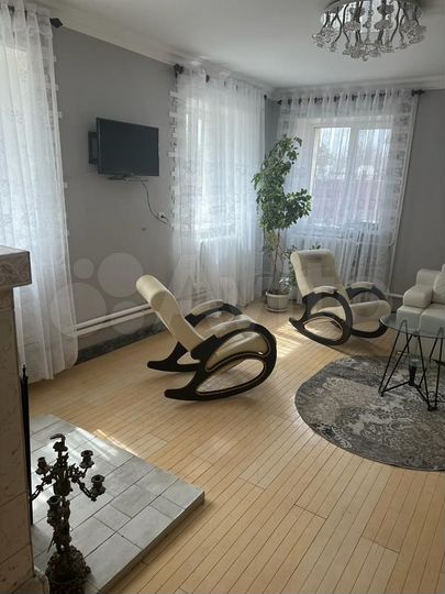 Коттедж 200 м² на участке 20 сот.