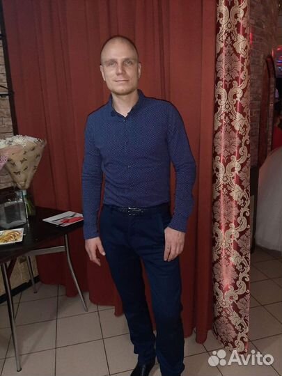 Тракторист С.Е,машинист фронтального погрузчика