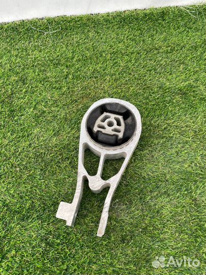 Подушка крепления кпп, Volkswagen Jetta 2019