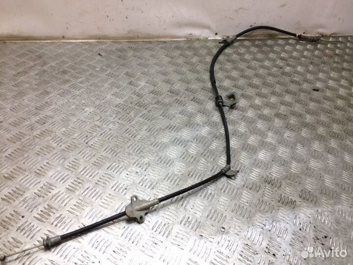 Трос ручного тормоза правый Toyota Camry V50 2011