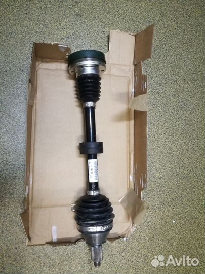 Приводной вал 6R0407763P VW Polo седан 6R