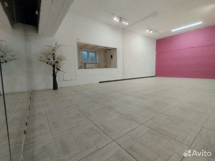 Зал для танцев, йоги, тренировок