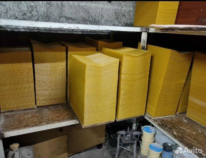 Вощина для пчеловодства и свечей - натуральная