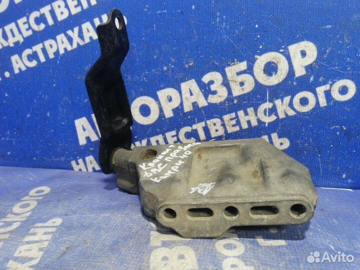 Кронштейн опоры двигателя Toyota Camry 40 седан