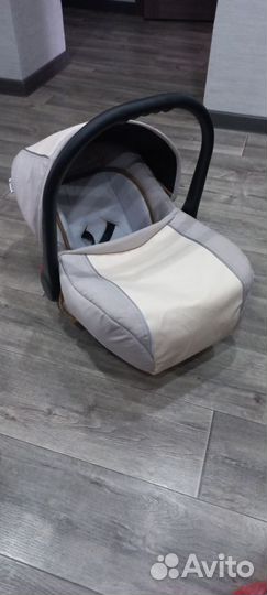 Коляска для малыша