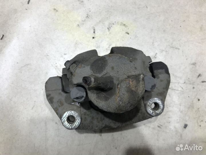 34111163304 Суппорт передний правый BMW X5 E53