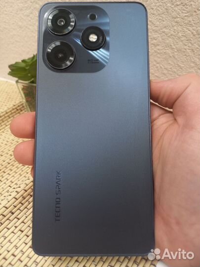 Задняя крышка(стекло) Tecno spark 10 pro