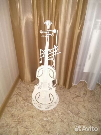 Скрипка металлическая декоративная дизайнерская