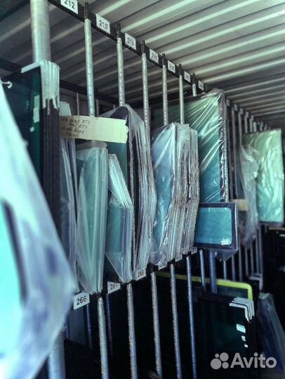 Стекло нижнее для JCB 8035ZTS