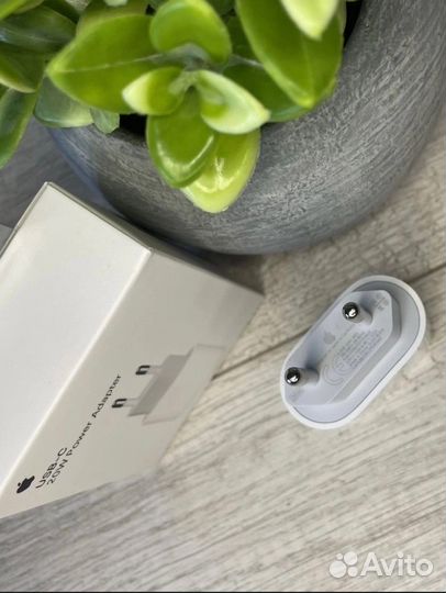 Зарядный блок iPhone 20 w быстрая зарядка
