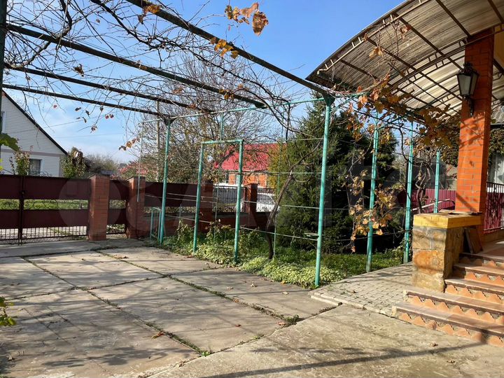 Дом 199,4 м² на участке 6,2 сот.