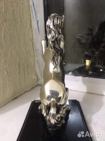 Серебряная статуэтка 